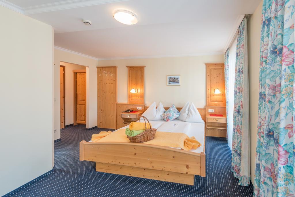 Hotel Brueckenwirt Superior Алтенмаркт им Понгау Екстериор снимка