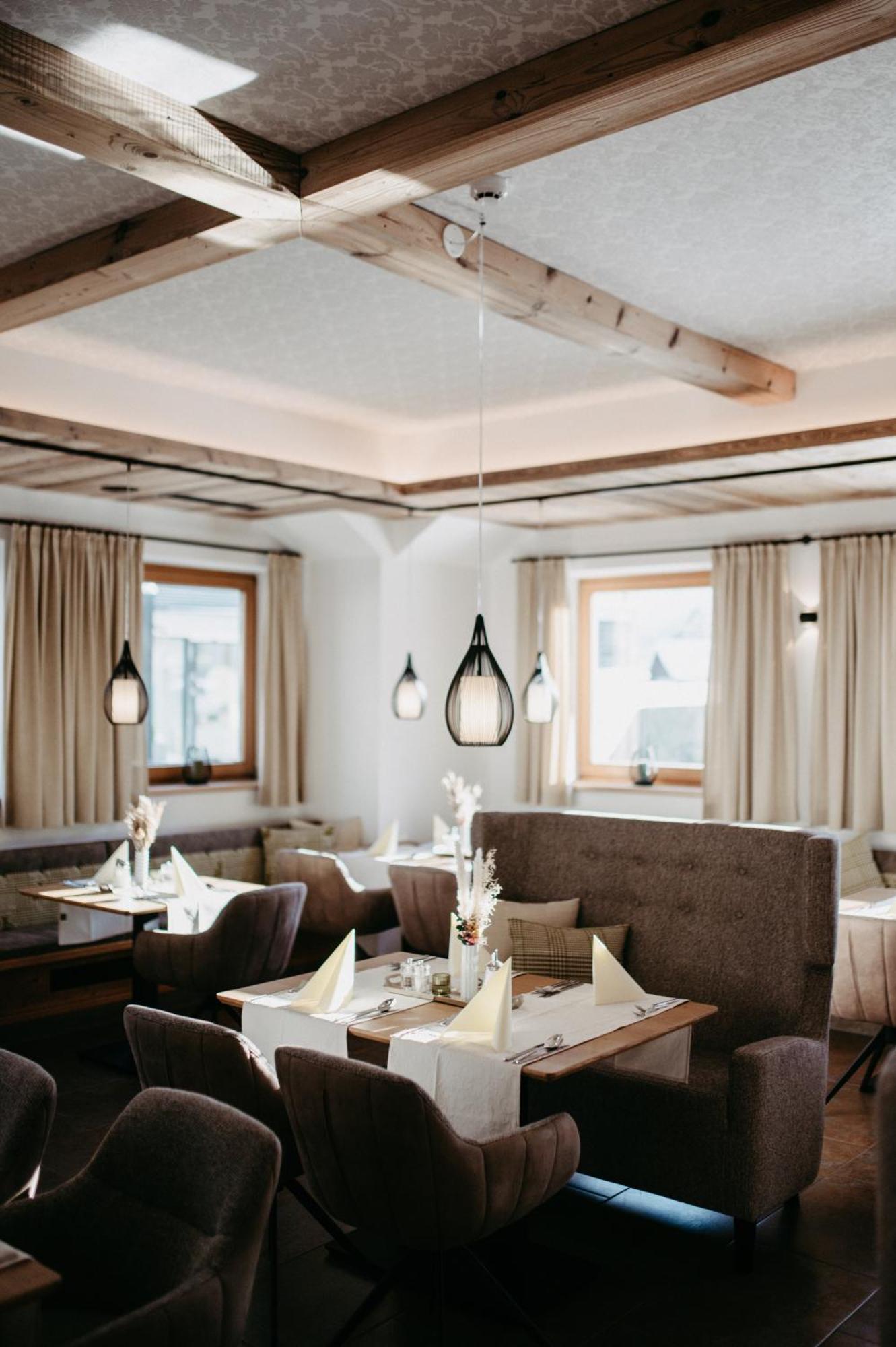 Hotel Brueckenwirt Superior Алтенмаркт им Понгау Екстериор снимка