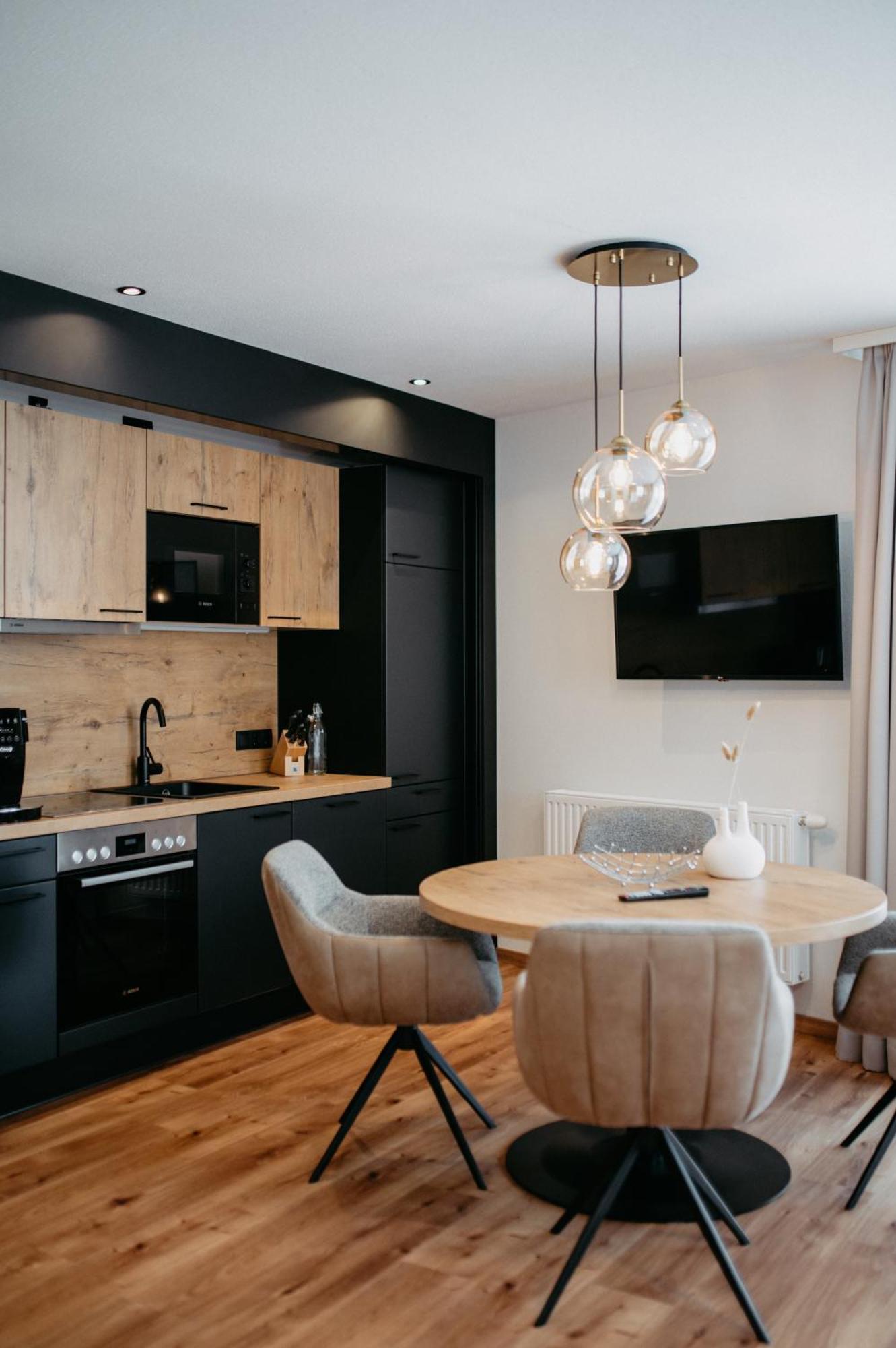 Hotel Brueckenwirt Superior Алтенмаркт им Понгау Екстериор снимка